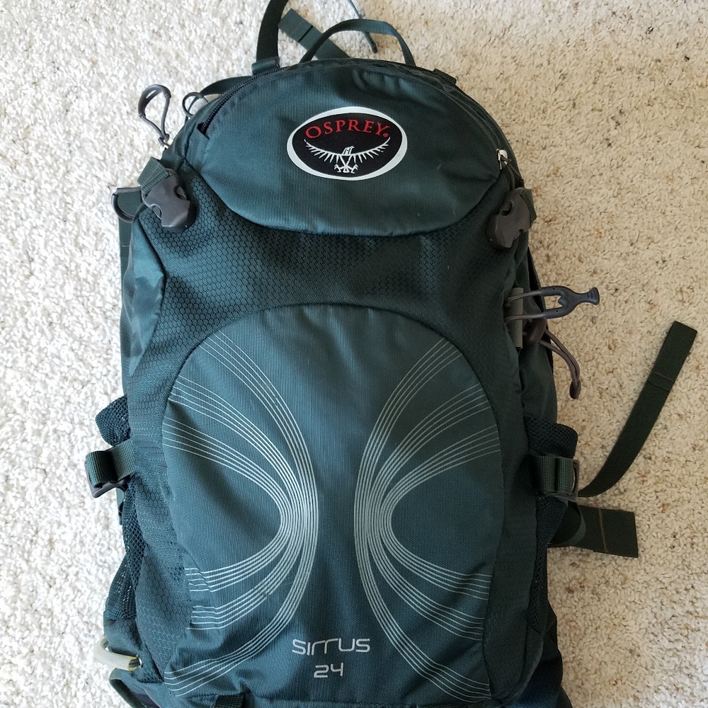 Osprey 24 liter backpack -womens